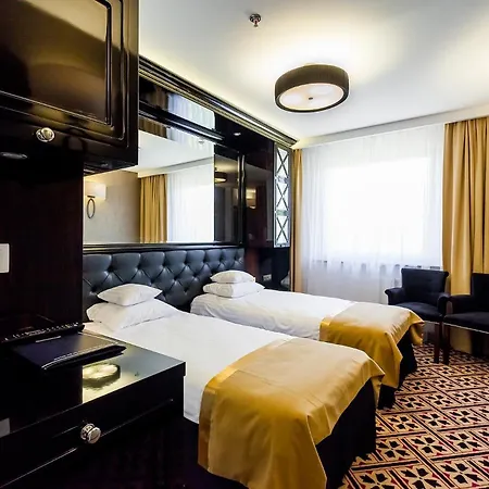 500 Premium Hotell Zegrze